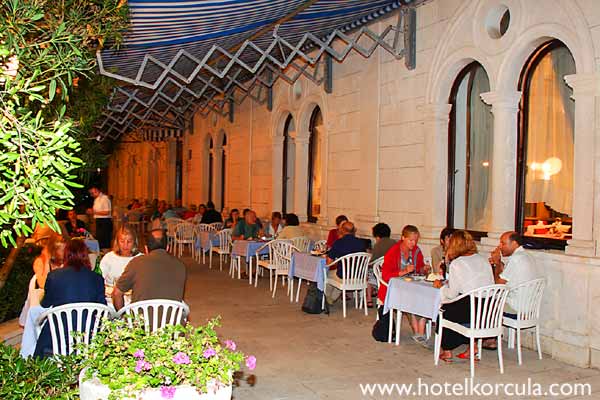 terrace-hotel-korcula1